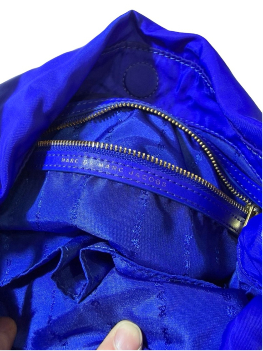 Marc Jacobs Blue Nylon Shoulder Bag Tote Gold Hardware ID Tag flaw - Picture 8 of 13